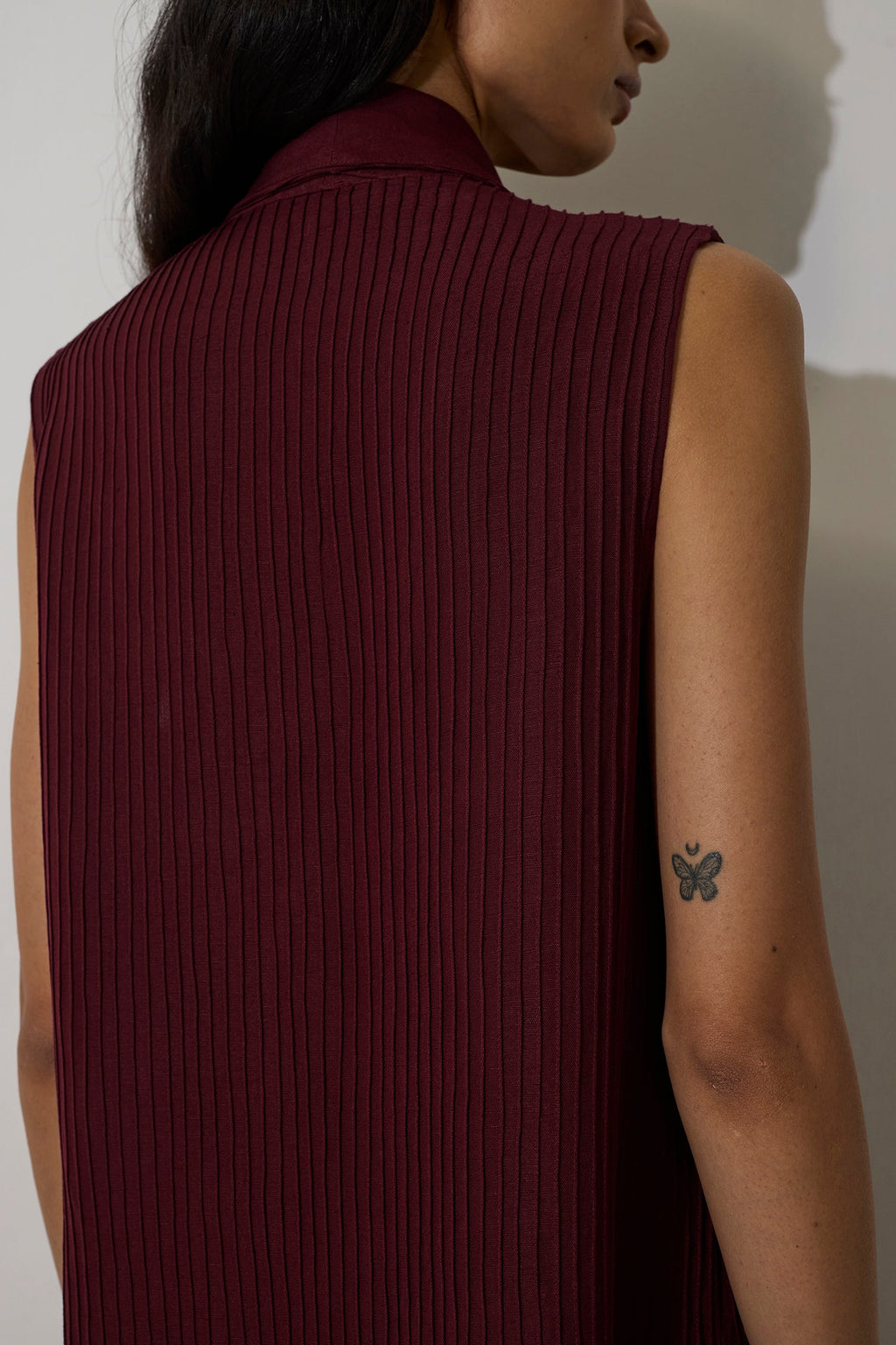 Pintuck Linen Sleeveless Duster
