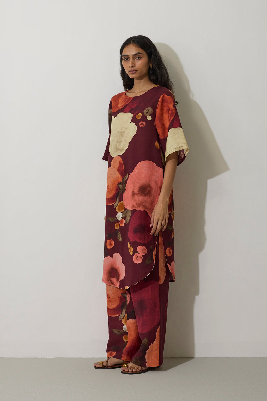 Poppies Embroidered Curved-Hem Set - Mulberry