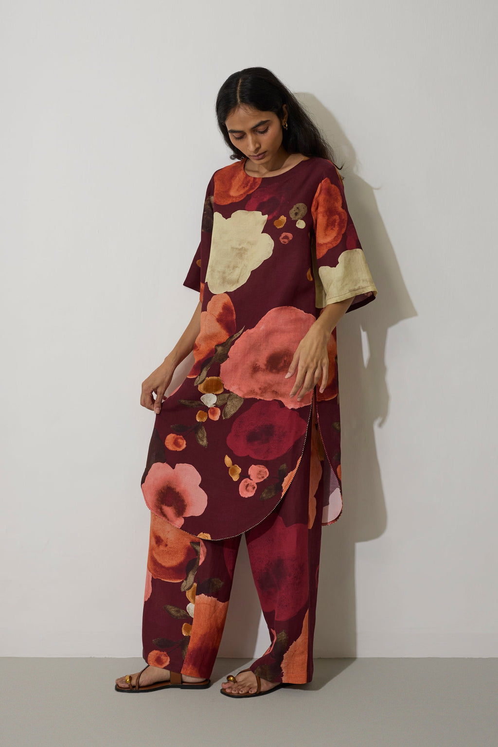 Poppies Embroidered Curved-Hem Set - Mulberry