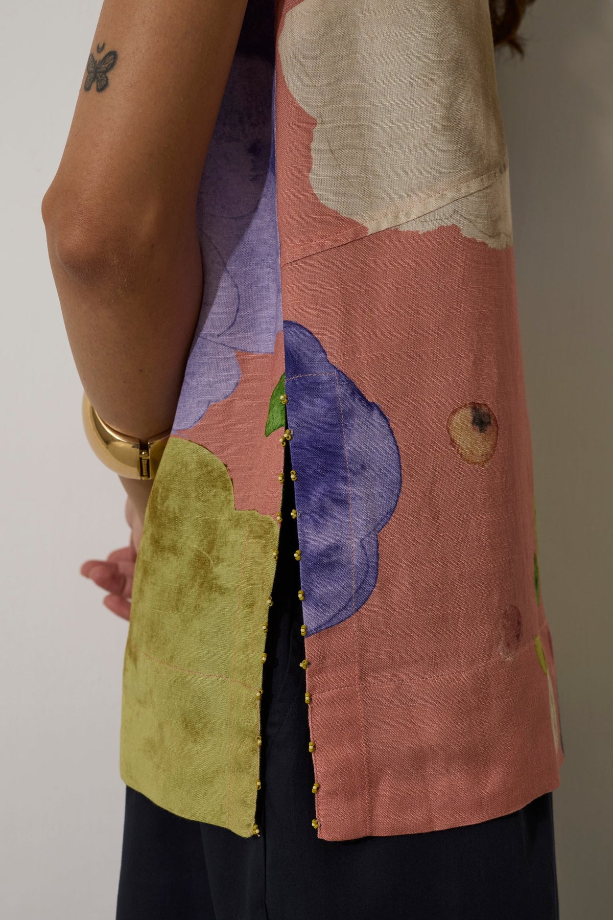 Poppies V-Neck Top - Peach