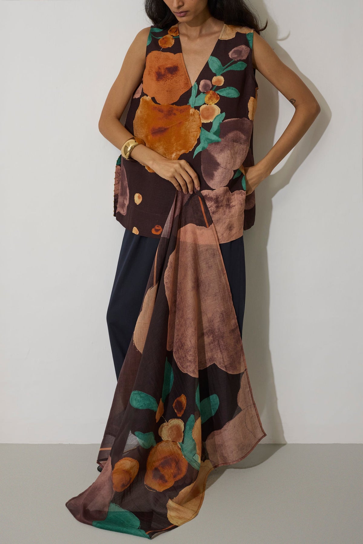 Poppies V-Neck Top - Cocoa
