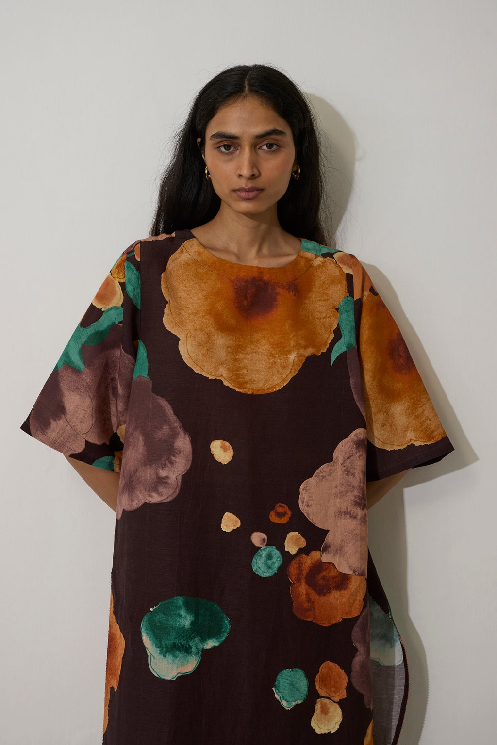 Poppies Embroidered Curved-Hem Set - Cocoa