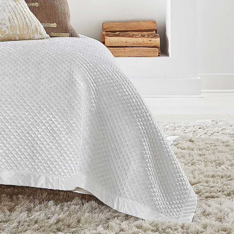 Amani Ivory Quilt Set