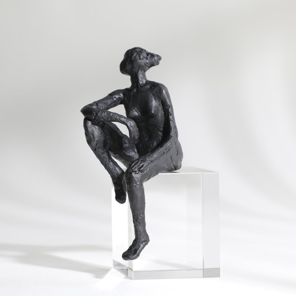 Home Decor Atlas Sitting Woman - C