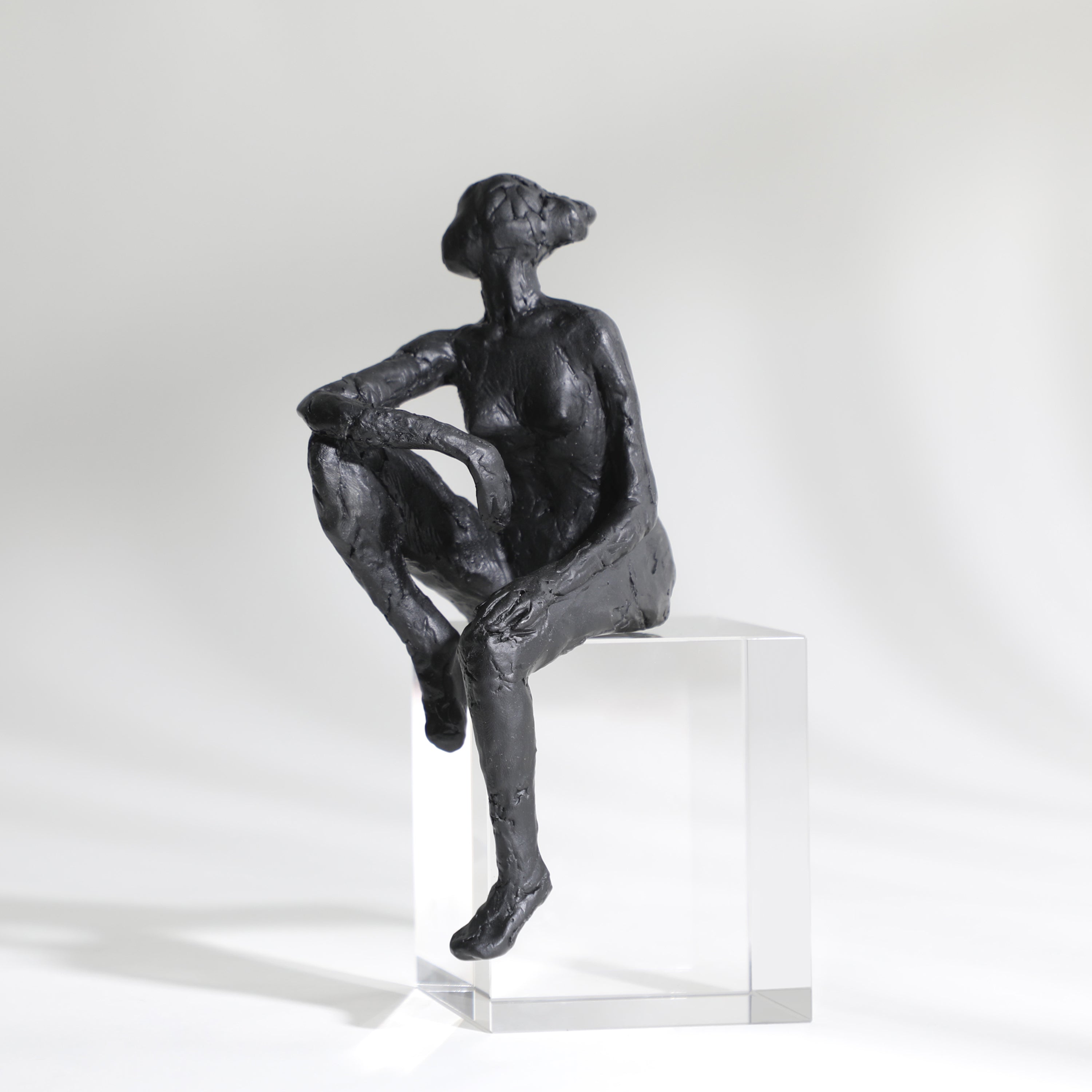 Home Decor Atlas Sitting Woman - C