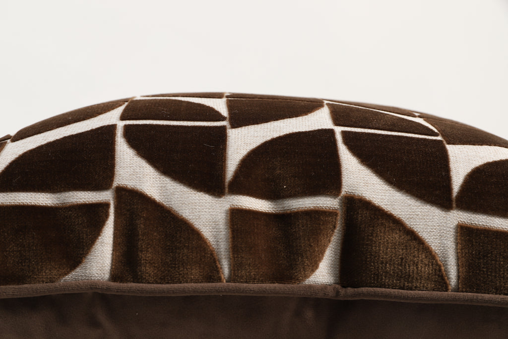 Eclipse Geometric Velvet Pillow – Coffee