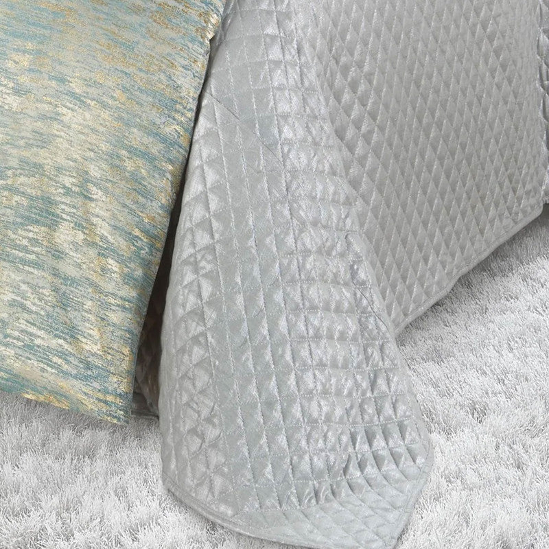 Elana Aqua Silver Quilt