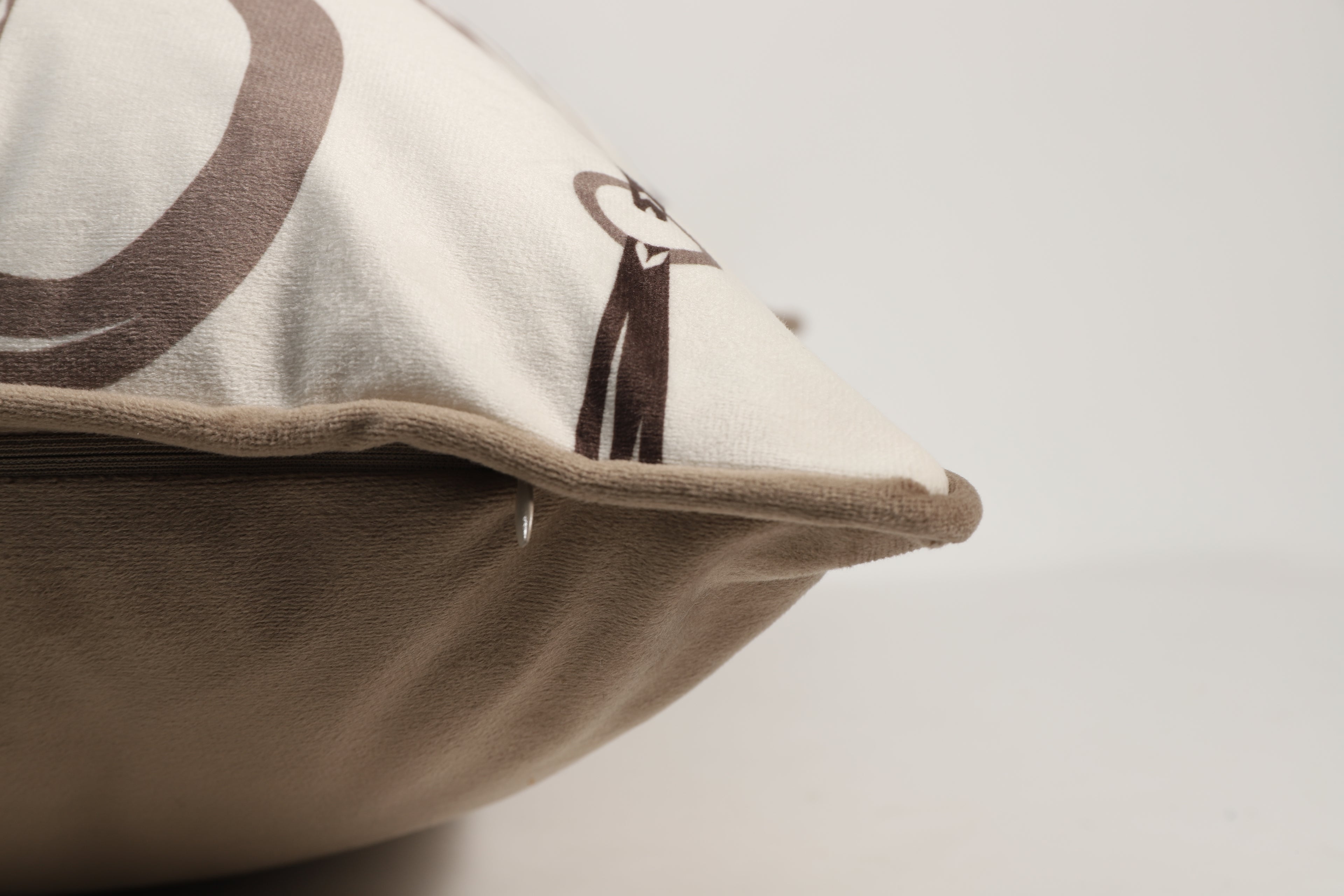 Phoenix Equestrian Bit Pillow – Ivory