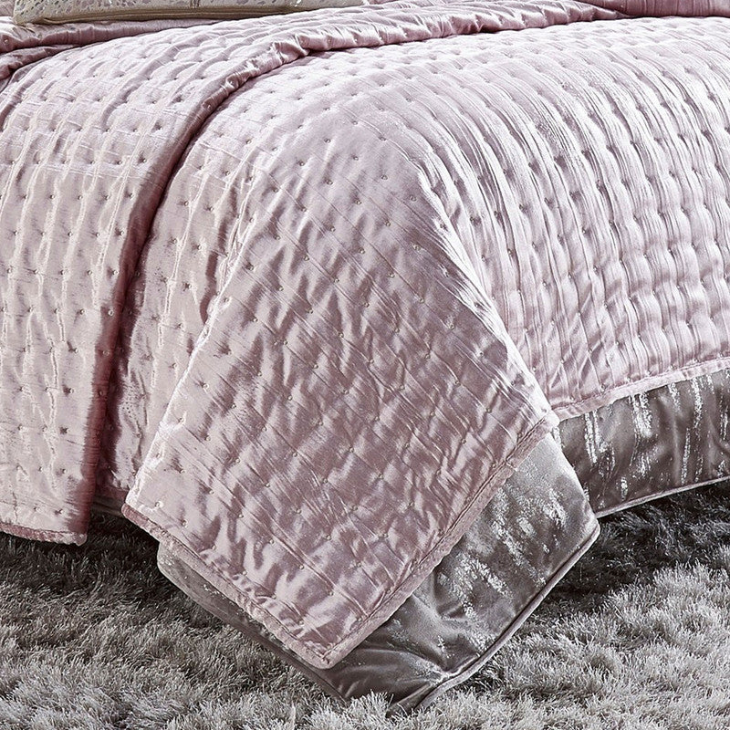 Prato Pink Quilt Set