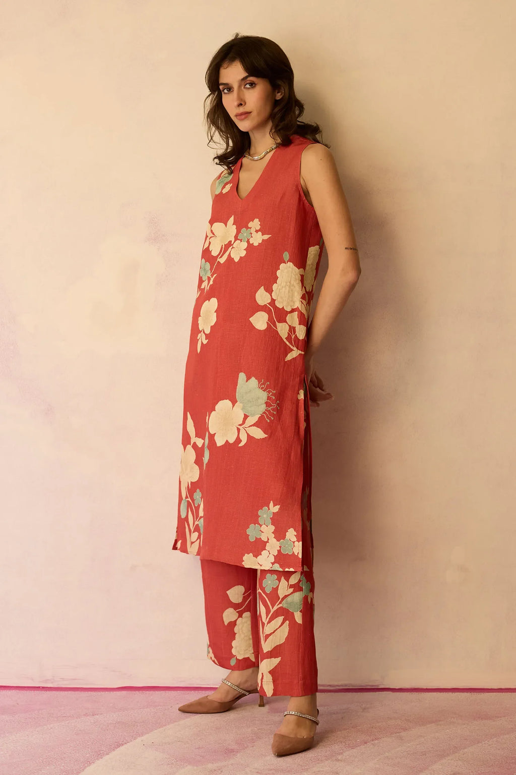 Hibiscus Anaar V-Neck Co-ord Set - Coral