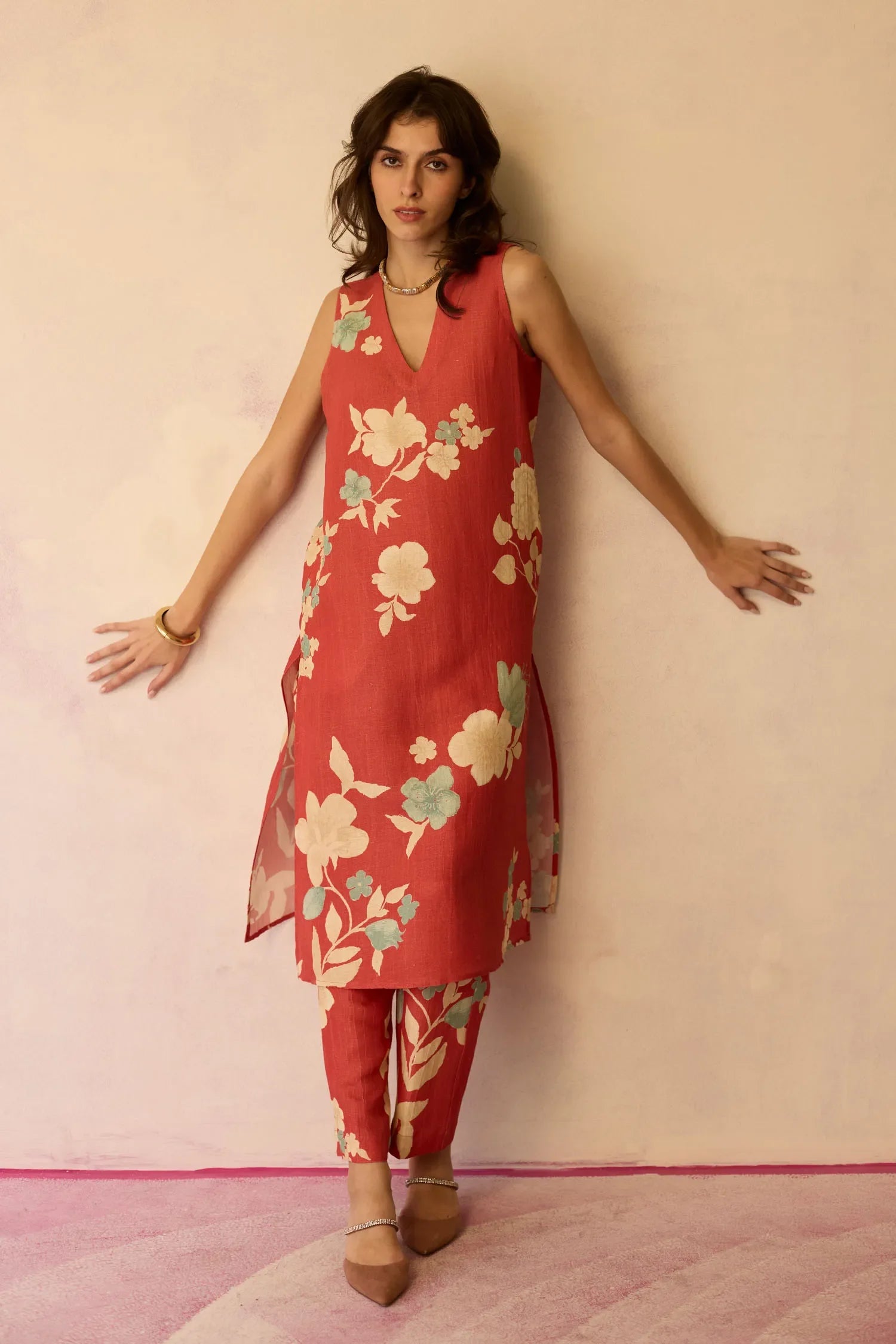 Hibiscus Anaar V-Neck Co-ord Set - Coral