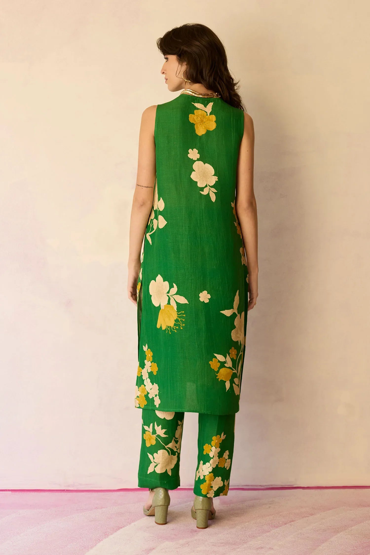 Hibiscus Anaar V-Neck Co-ord Set - Fern