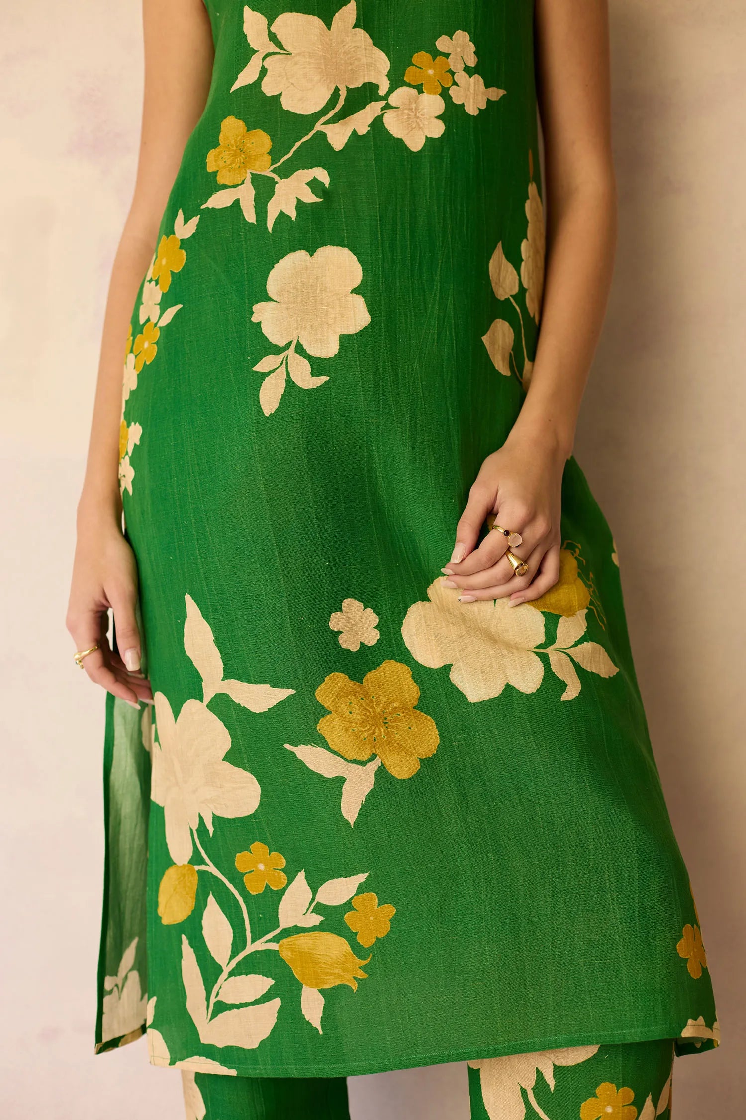Hibiscus Anaar V-Neck Co-ord Set - Fern