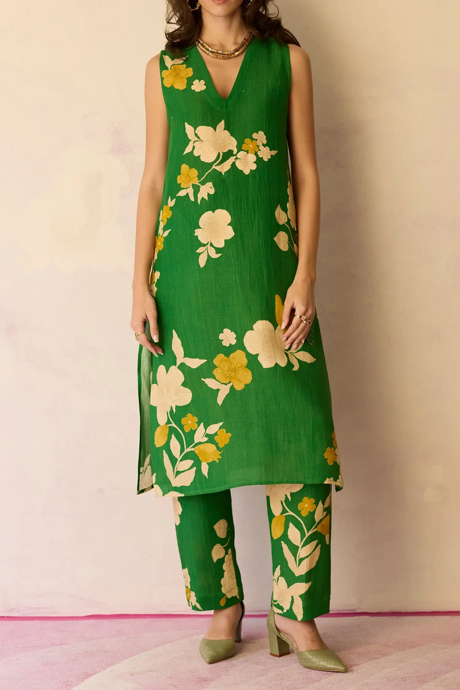 Hibiscus Anaar V-Neck Co-ord Set - Fern