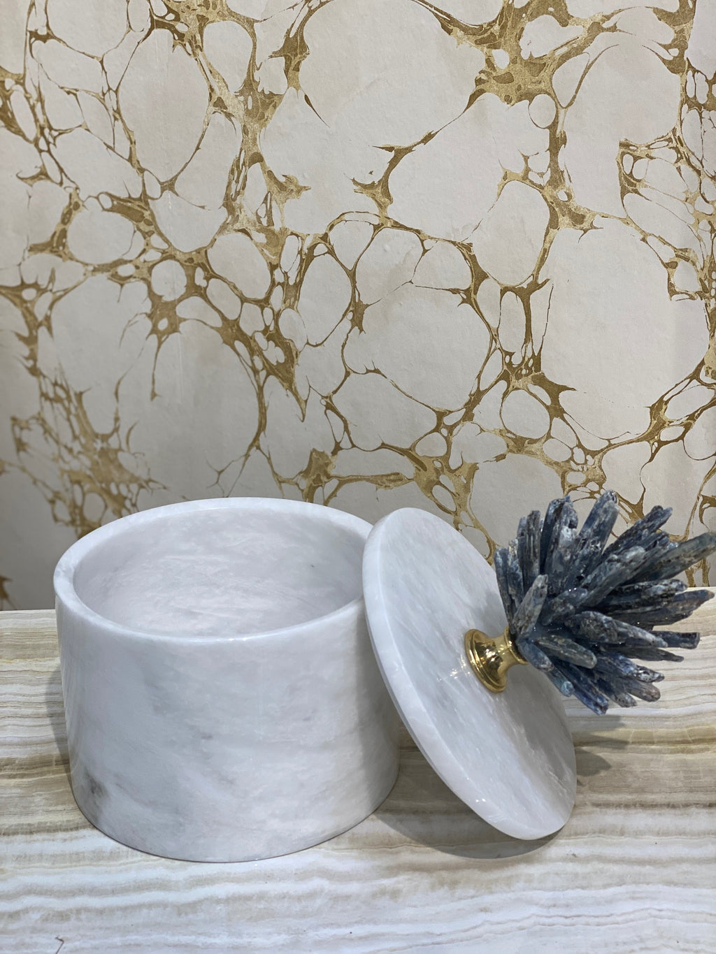 Home Decor Mia Box