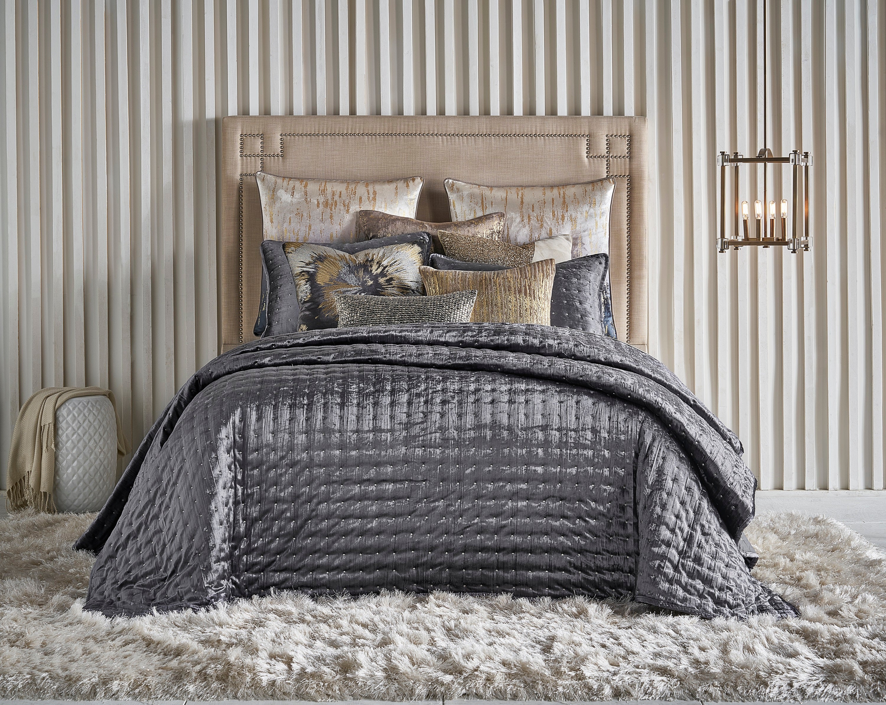 Prato Charcoal Quilt Set