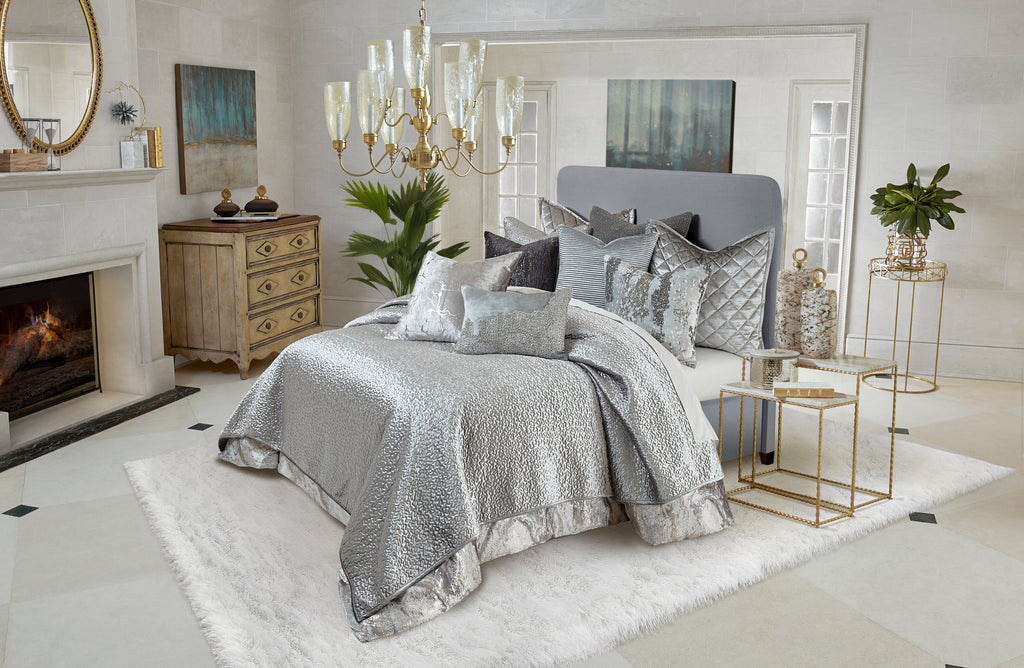 Sayra Grey Quilt
